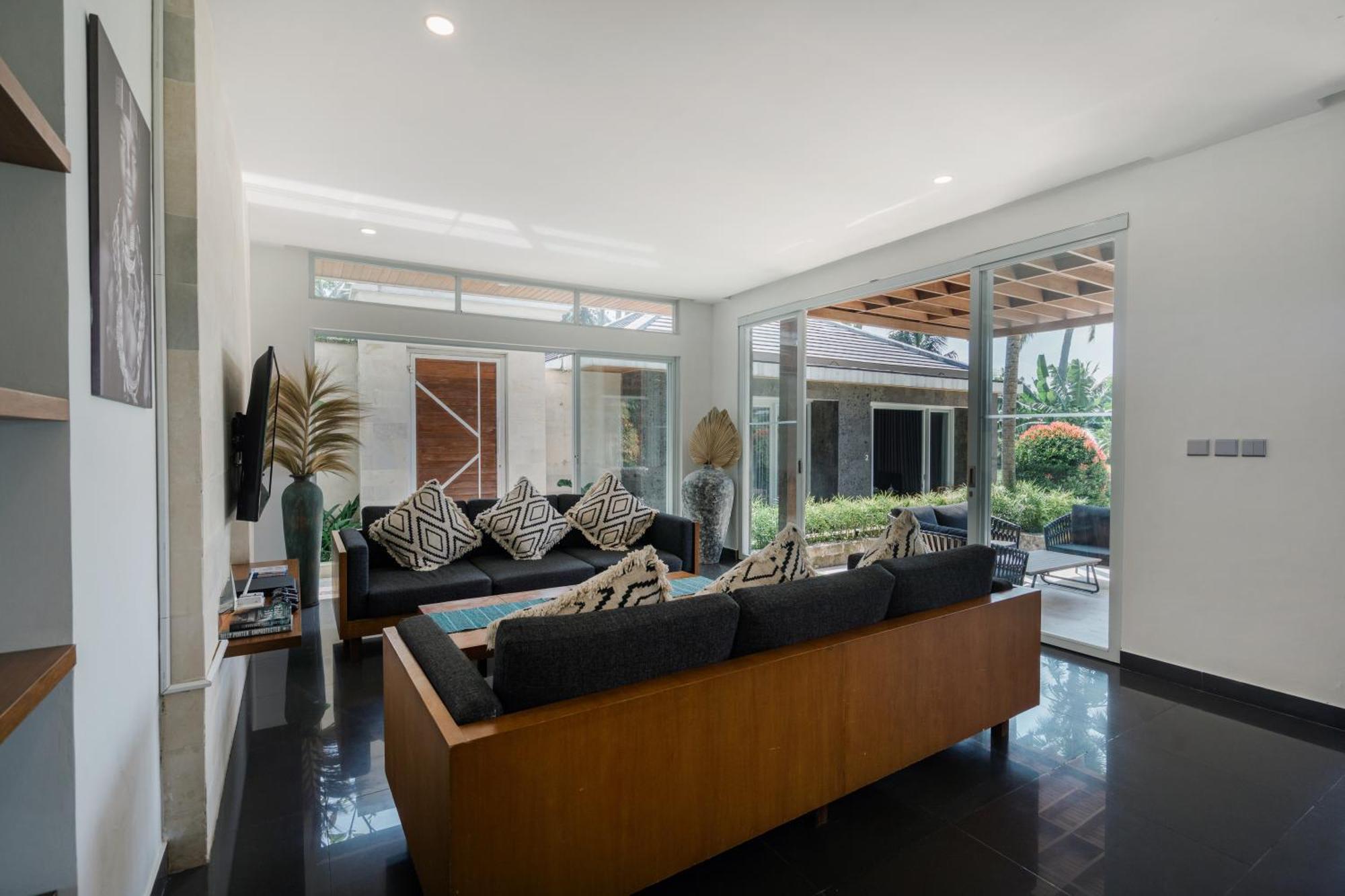 Coconut Grove Villa By Betterplace 乌布 外观 照片